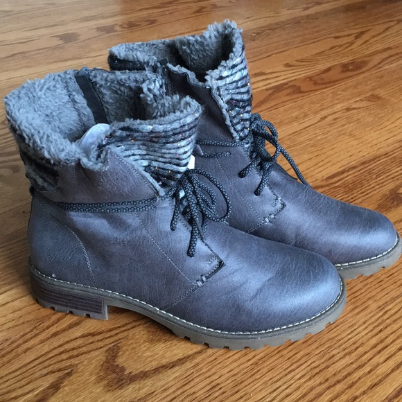 muk luks grey boots